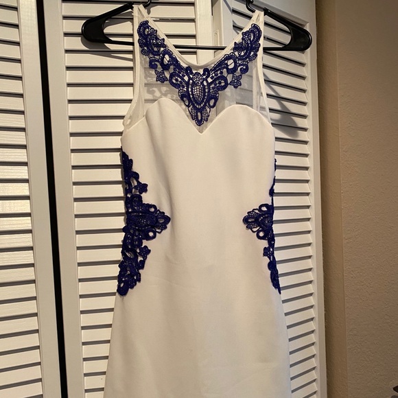 Dress - Picture 2 of 3